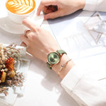 NEW CURREN Watches Women's Quartz Leather Wrsitwatches Fashionable Classic Clock with box