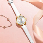 NEW CURREN Watches Women's Quartz Leather Wrsitwatches Fashionable Classic Clock with box