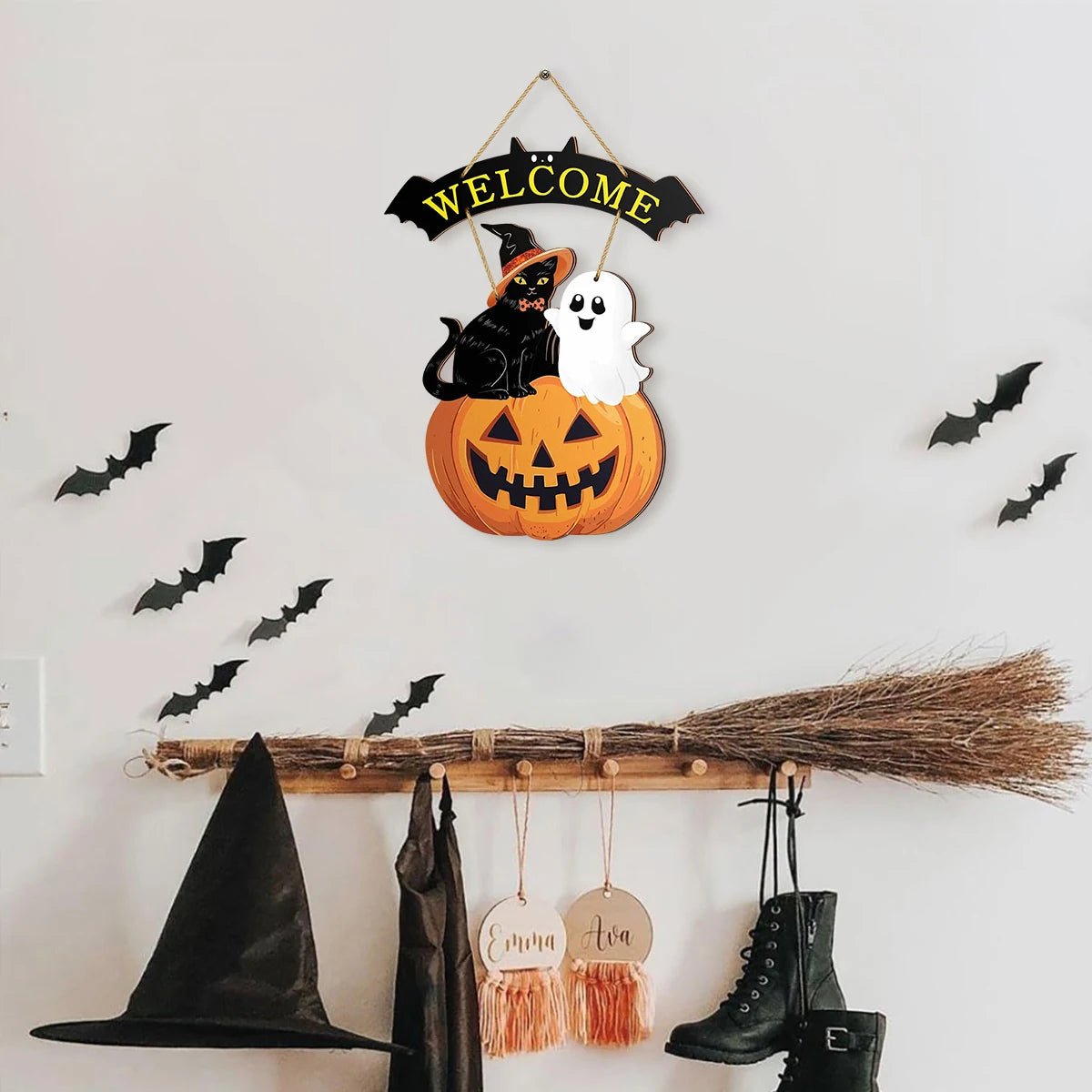 Halloween Welcome Sign with Cat, Ghost and Pumpkin - Festive Door Decor