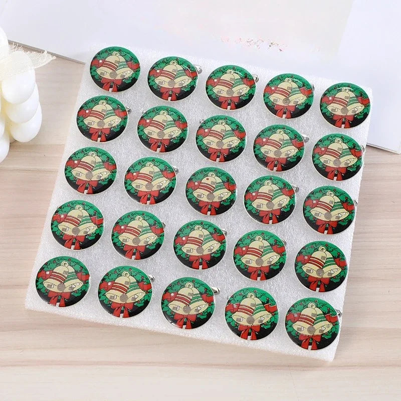 50pcs Flashing Christmas Brooch Pins Light Up Cartoon Badge Gift Stocking Xmas Holiday Party Supplies Costume Accessories