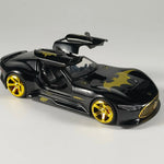 1:32 Batmobile Vision GT AMG Super Concept Car Diecast Metal Alloy Model Car Pull Back Sound And Light Bat Custom Edition Friend