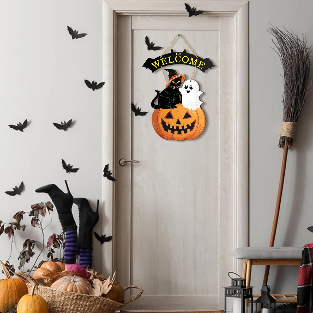 Halloween Welcome Sign with Cat, Ghost and Pumpkin - Festive Door Decor