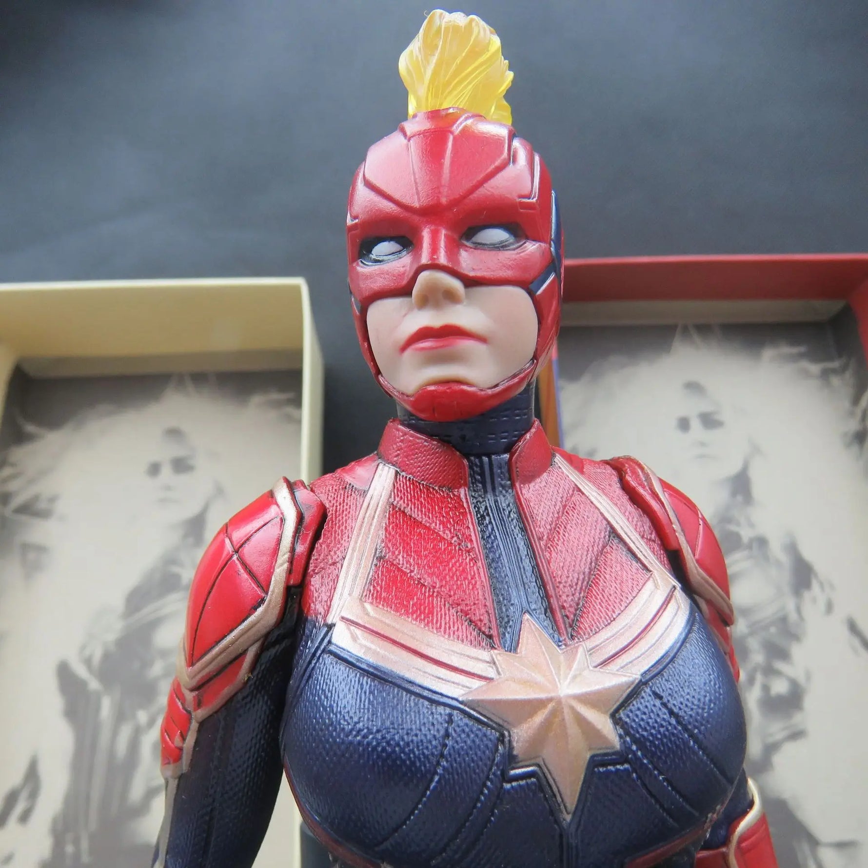 Marvel Super-Heroes Anime Figure Series Captain Marvel Thor Action Figure Toys 1/6 Statue Models Collection Toy Gifts Toys