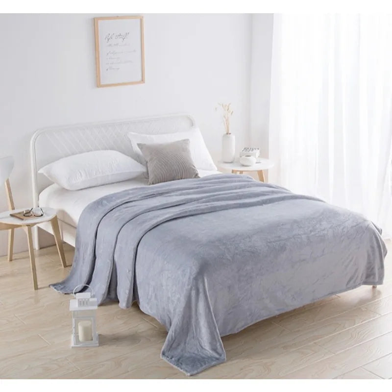 2025 new solid color simple plush blanket multi-functional Farley plush thickened warm blanket