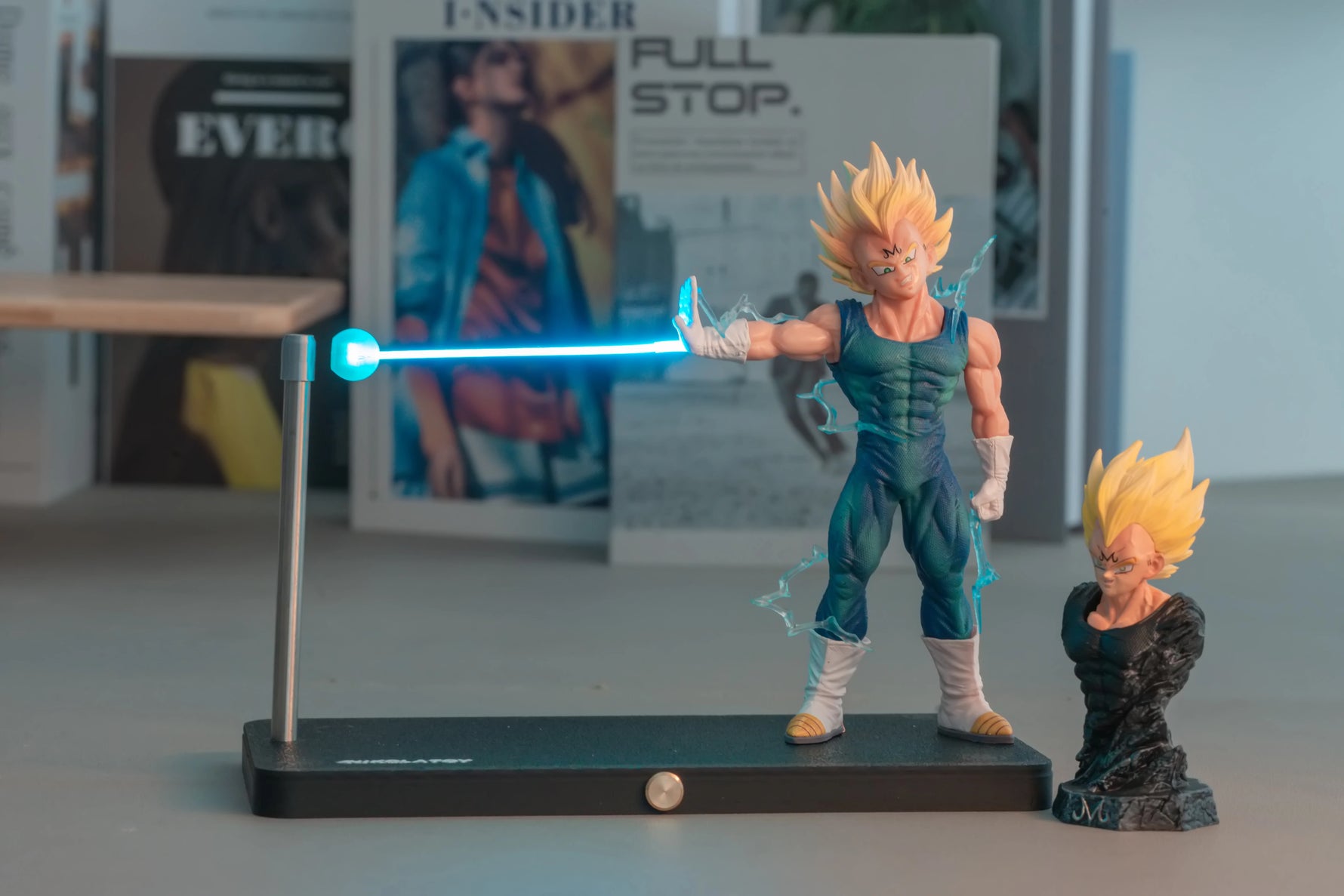 NIKOLATOY Dragon Ball Vegeta Magnetic Night Light Set Including Half-Body Statue LED Desk Lamp Collectible Anime Toy Fan Gift