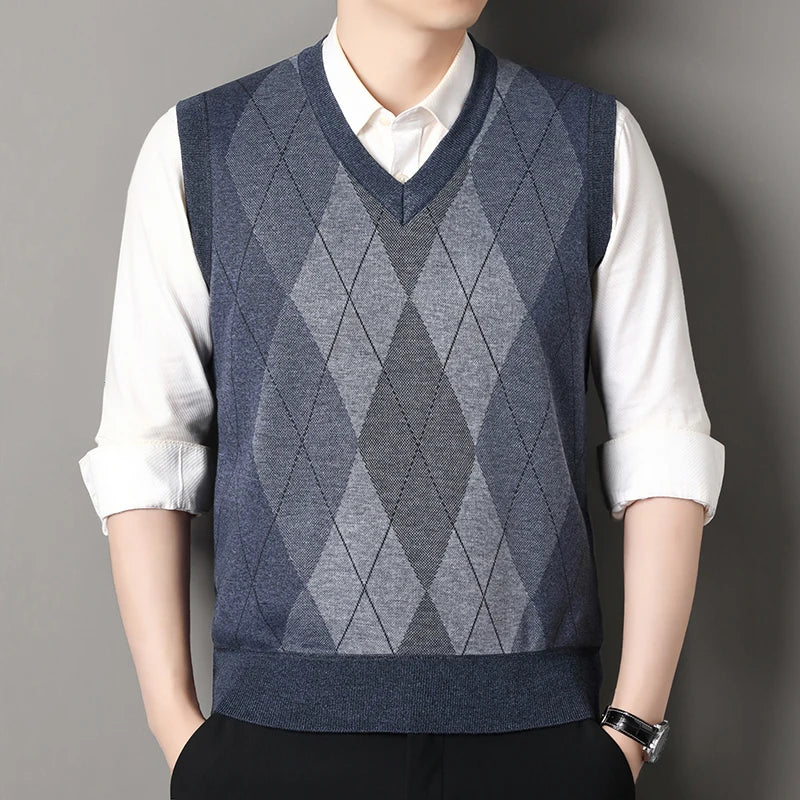 Cardigan Sweater Vests Men Autumn Winter Fleece Knitted Waistcoat Argyle Plaid Smart Causal Fashion Knit Sleeveless Sweater Vest
