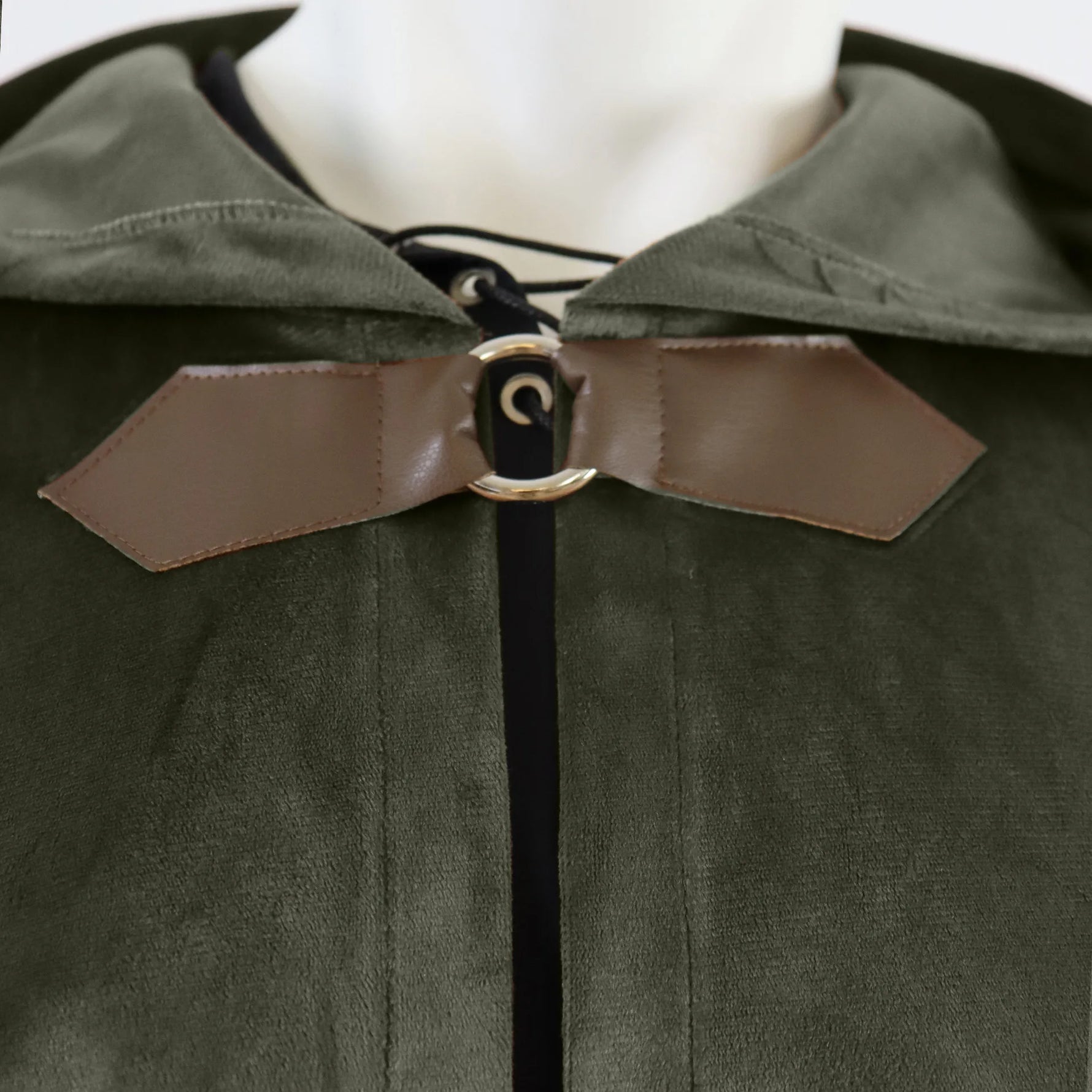 Men's Velvet Cloak with Hood, Renaissance Medieval Hooded Cloak for Women, Halloween Hood Cape with Metal Loop Clasp