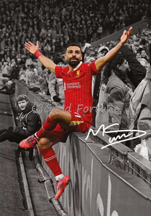 Popular Football Player Soccer Sports Star Posters and Prints Canvas Printing Wall Art Picture for Living Room Home Decor Gifts